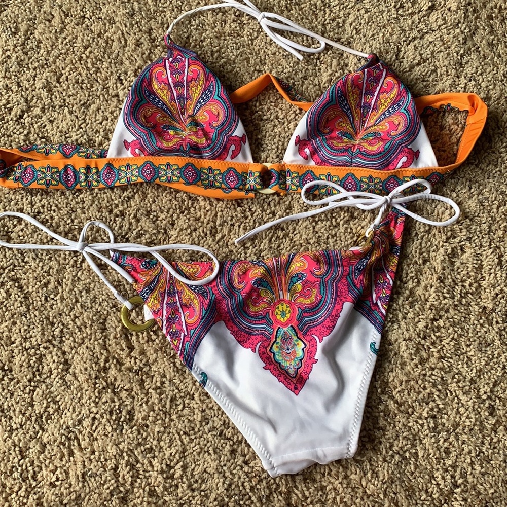 Patterned bikini - Picture 4 of 5